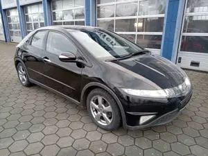 Honda Civic Lim. 5-trg. 1.4 Sport/HU neu