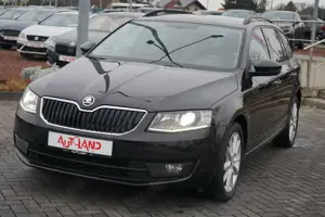 Skoda Octavia Combi 1.4 TSI Style Bi-Xenon Sitzheizung
