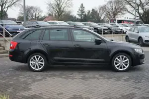 Skoda Octavia Combi 1.4 TSI Style Bi-Xenon Sitzheizung Bild 4