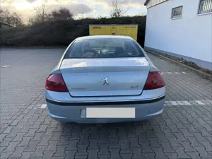 Peugeot 407 140 Automatik Sport Bild 3