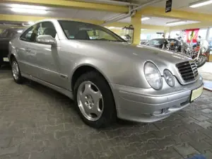 Mercedes-Benz CLK 230 Kompressor Elegance nur 76.100 Kilometer