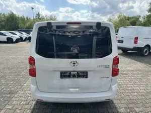 Toyota Proace Electric (75 kWh) L1 (8-Si.) Verso Teamplayer (V) Bild 4