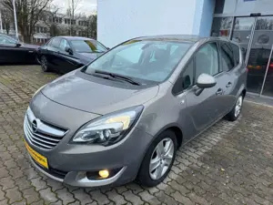 Opel Meriva B Innovation,FlexFix,SHZ,Kamera,2xKlimaaut.,EURO6