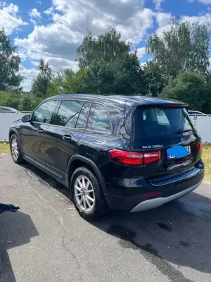 Mercedes-Benz GLB 200 GLB 200 d 8G-DCT Bild 3