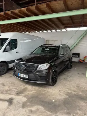 Mercedes-Benz GL 500 4Matic (BlueEFFICIENCY) 7G-TRONIC