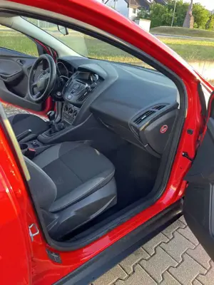 Ford Focus Turnier 1.0 EcoBoost Start-Stopp-System Champions