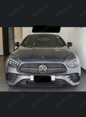 Mercedes-Benz E 220 AMG-Line Burmester Bild 4