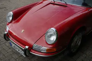Oldtimer Porsche 911 T 2.0 Coupé, restauriert, matching numbers Bild 3