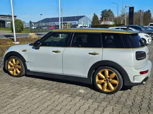 MINI Cooper SD Clubman Mini Cooper SD Clubman Gold / Silber