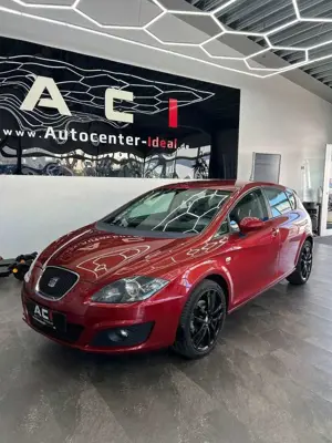 SEAT Leon Stylance Style / Austauschmotor nur 17000km