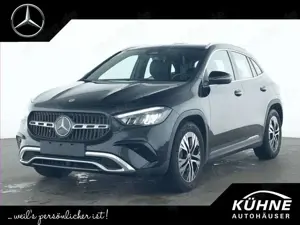 Mercedes-Benz GLA 180 Progressive+Leder+Panodach+AHZV+Volldig Bild 1