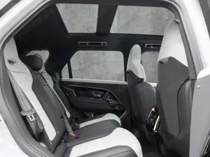 Land Rover Range Rover Sport P635 SV 467 kW, 5-türig Bild 5
