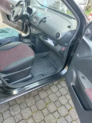 Nissan Note 1.6 acenta Bild 5
