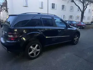 Mercedes-Benz ML 350 4Matic Bild 4