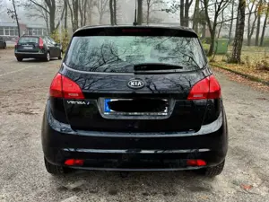 Kia Venga Venga 1.4 CVVT Dream-Team Edition Bild 4