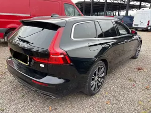 Volvo V60 V60 T6 AWD Twin Engine Geartronic Inscription Bild 2