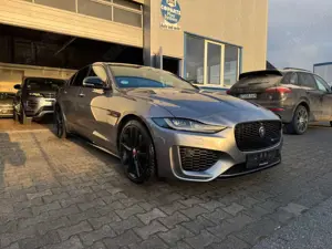 Jaguar XE R-Dynamic Black*HEAD UP*ACC*19Z*VOLL Bild 2