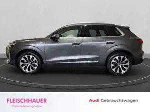 Audi Q3 SUV TFSI S tronic Bild 3