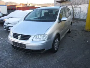 Volkswagen Touran Touran 1.6 FSI Automatik Bild 2