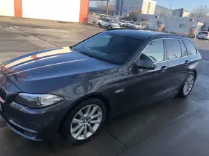 BMW 530 530d Touring Aut. Luxury Line