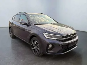 Volkswagen Taigo 1,0 TSI DSG R-Line IQ Light Matrix ACC 2 x Einp...