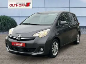 Toyota Verso-S Club