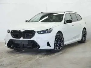 BMW M5 Touring DrivPro AHK 0,5% Dienstwagen möglich
