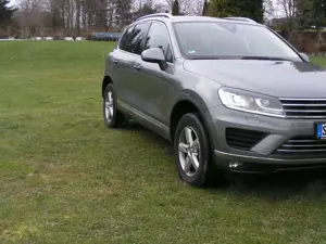 Volkswagen Touareg Touareg Diesel 3.0 V6 TDI SCR Blue Motion DPF Bild 2