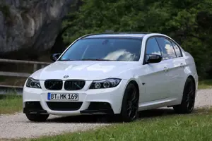 BMW 318 BMW E90 318i Lci/M-Paket