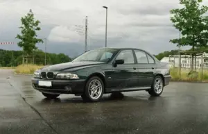 BMW 523 523i