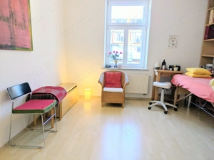 Behandlungsraum in Praxis in Sendling Bild 2