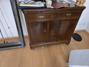 Wohnungsauflösung   schöne Stücke suchen neue Besitzer