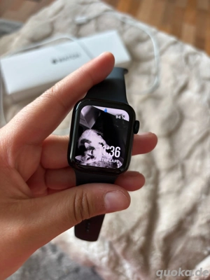 Apple Watch SE (40mm) Akku 100%