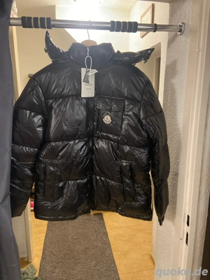 Moncler Jacke Größe M und L 