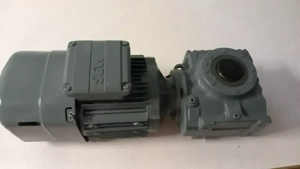 SEW Getriebemotor Elektromotor 0,55Kw mit Getriebe I=388