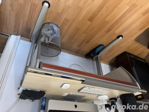 Marken-Schreibtisch MOLL   mitwachsend & höhenverstellbar   Ideal für Schüler