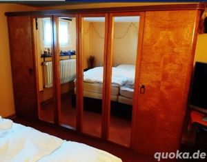 Sehr schöner Kleiderschrank, Walnuss, 50er Jahre