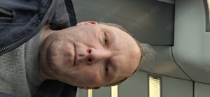 Daddy sucht junge Frau für zärtliche Berühung 