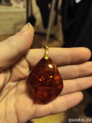 Bernsteinanhänger mit 333 er Goldkette 