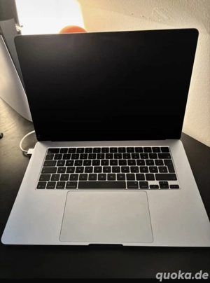 Mac Book M4  Bild 2