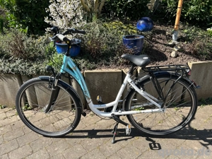Hercules Damen Fahrrad gebraucht keine 50 km gefahren.