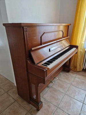 Klavier zu verschenken gegen Abholung