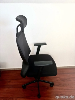 Ergonomischer Schreibtisch- Gamingstuhl