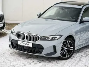 BMW 330 Bild 3