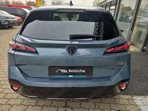 Peugeot 308 SW Hybrid 145 GT Bild 5