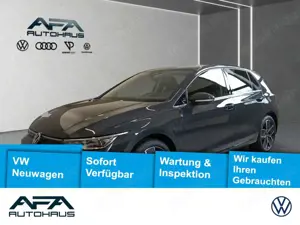 Volkswagen Golf VIII 1.5 eTSI Style DSG MatrixLED*HUD*Navi