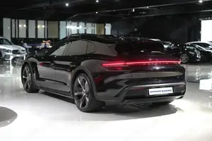 Porsche Taycan 4 S*1.HAND*CLUBLEDER*14-WEGE*BOSE*PANO* Bild 3