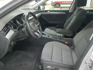 Volkswagen Passat Passat Variant Plug-In-Hybrid GTE PANO AHK NAV Bild 3