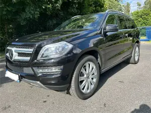 Mercedes-Benz GL 350 BlueTEC 4Matic 7G-TRONIC Bild 2