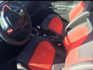 Ford Fiesta Fiesta 1.6 EcoBoost mit Leder-Sport-Paket ST Bild 3